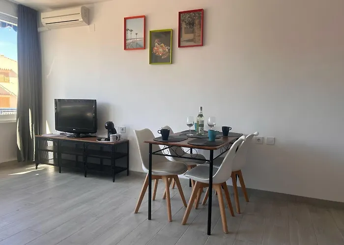 Spacious, Two-storey Paraiso Del Mar With Pool Apartment *