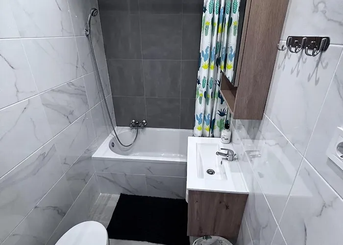 Apartment Spacious, Two-storey Paraiso Del Mar With Pool *