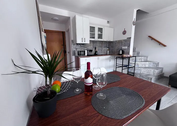 Apartment Spacious, Two-storey Paraiso Del Mar With Pool