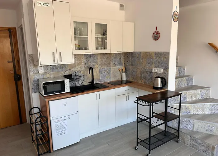 Spacious, Two-storey Paraiso Del Mar With Pool 公寓 托雷维耶哈